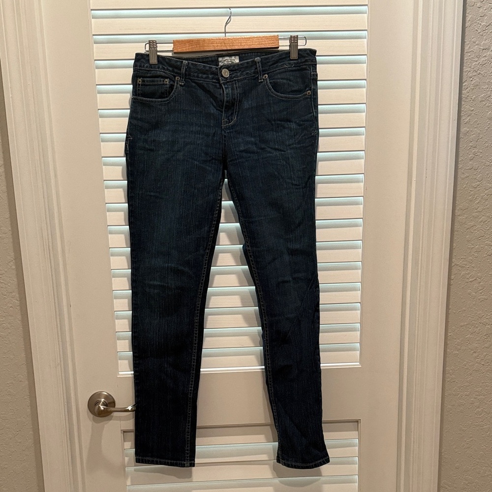 2 pairs Aeropostale Dark Indigo Women's Skinny Jeans